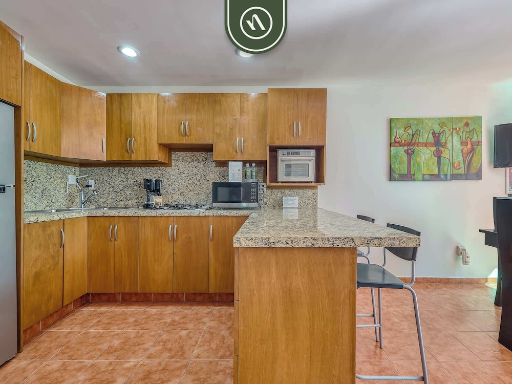 Beachfront 2BR Condo With Pool and Beachclub