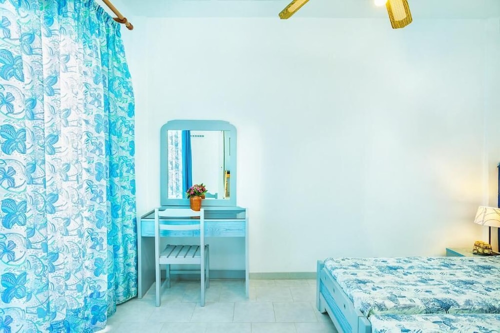 Xenios Faros Apartments