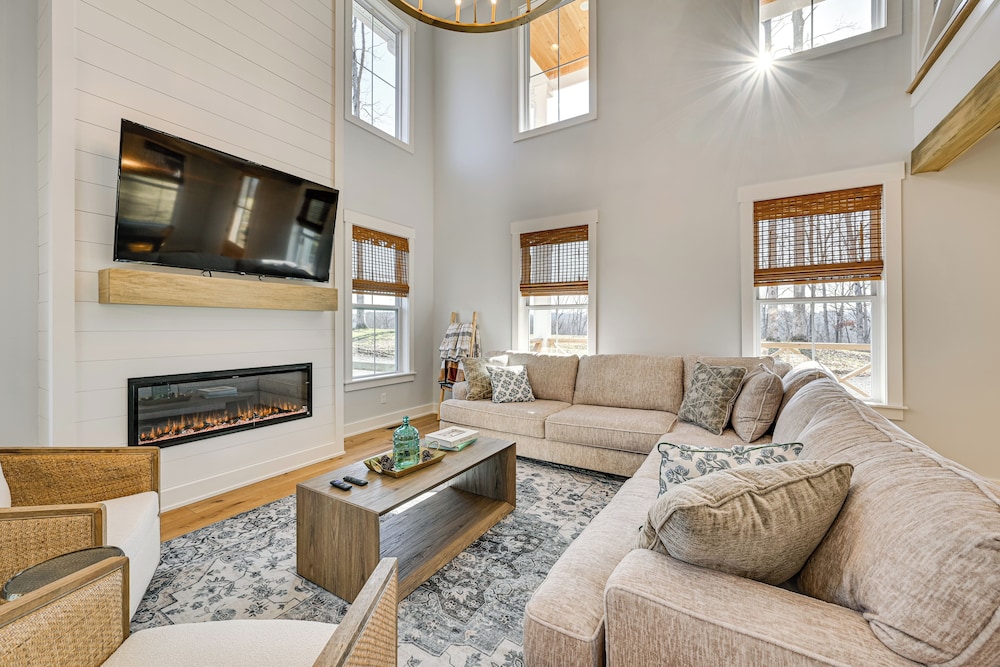Lakeside Home Near Mammoth Cave & Nolin Lake!