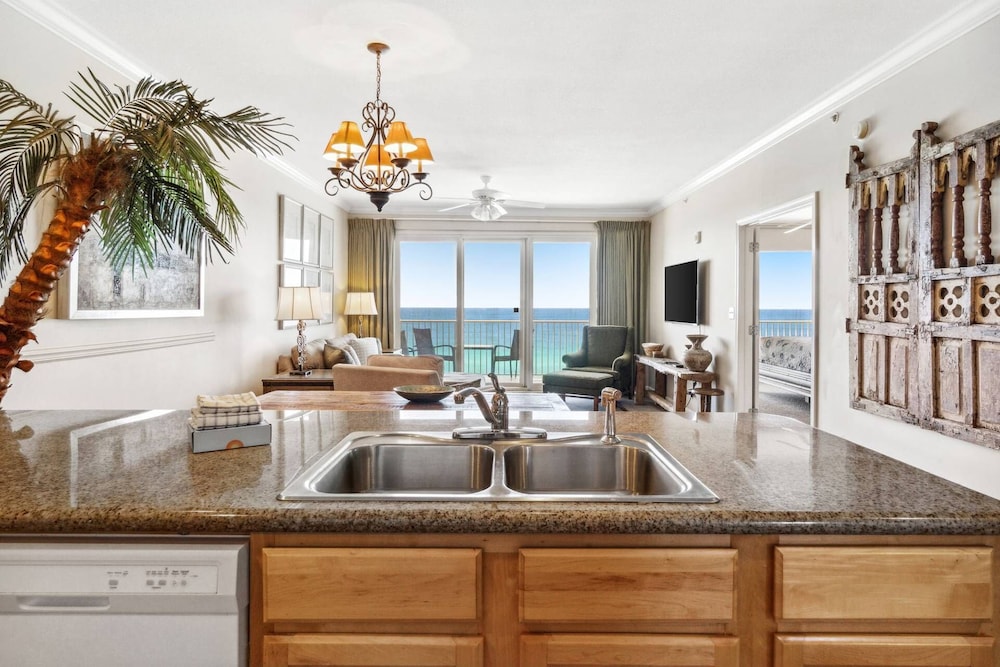 Grandview East 903