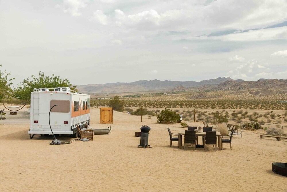 Desert WAY Ranch Oasis Hideaway view 4