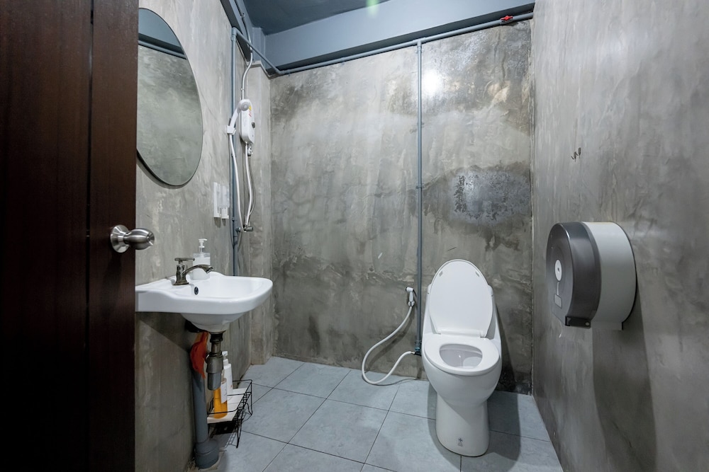 Vibes Hostel Bangkok