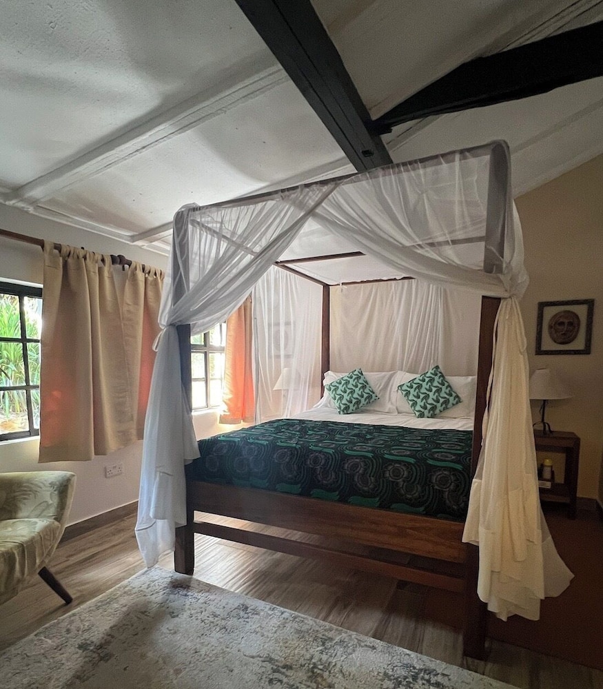 Mount Meru Game Lodge