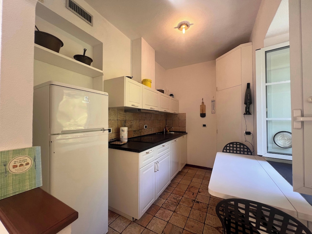Charming Apt Near the Beach