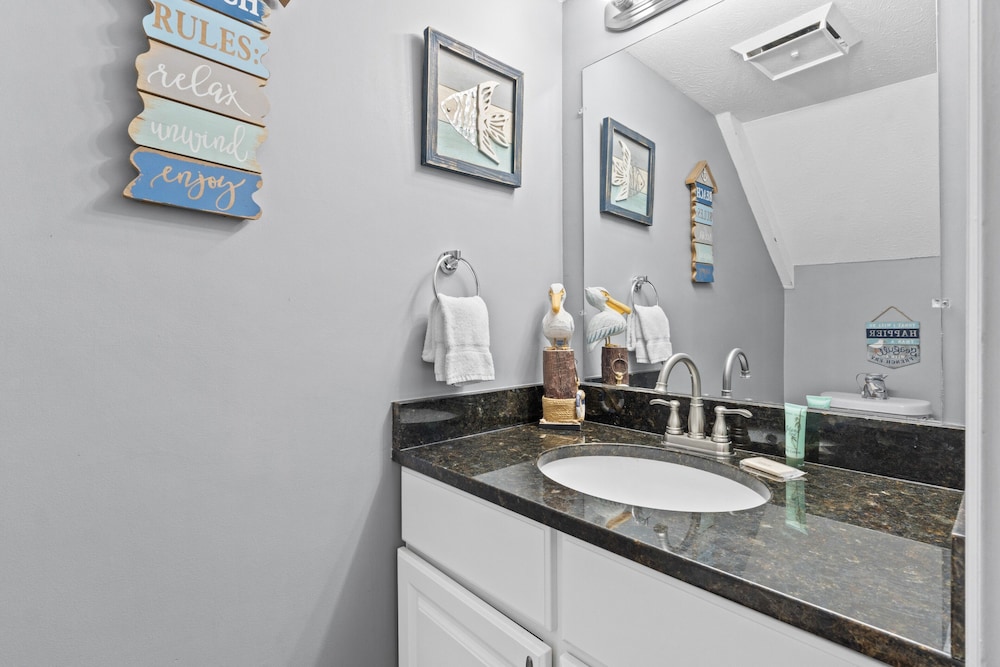 Gulf Highlands by Book That Condo