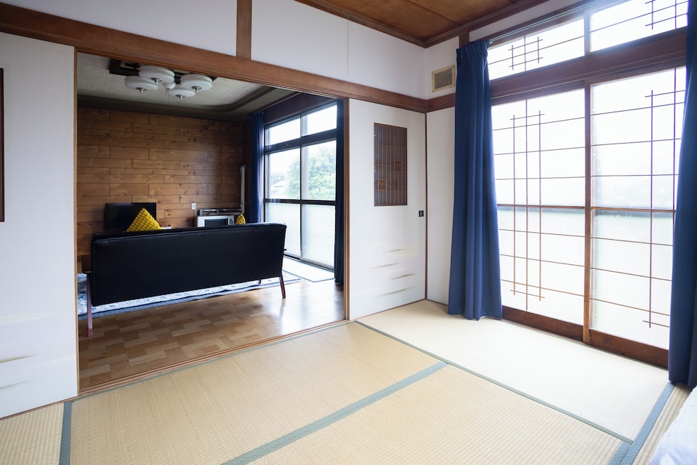 Gray house toya