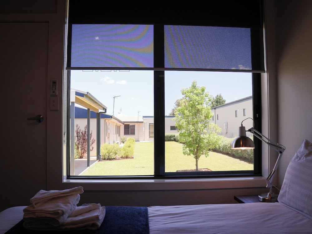 Eastend Studio Apartments