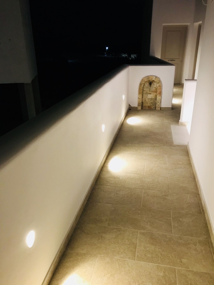 Theasis Luxury Suites