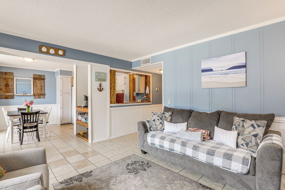 Steps to Shore: Family Retreat in Myrtle Beach