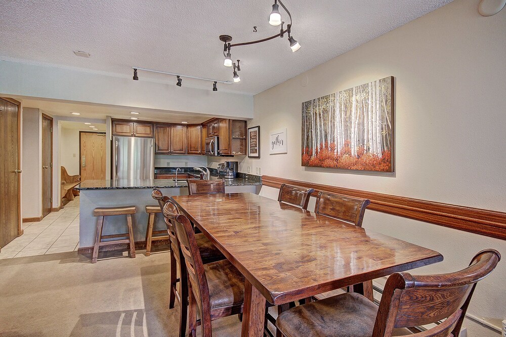 CM336 and CM331 Copper Mtn Inn by RedAwning