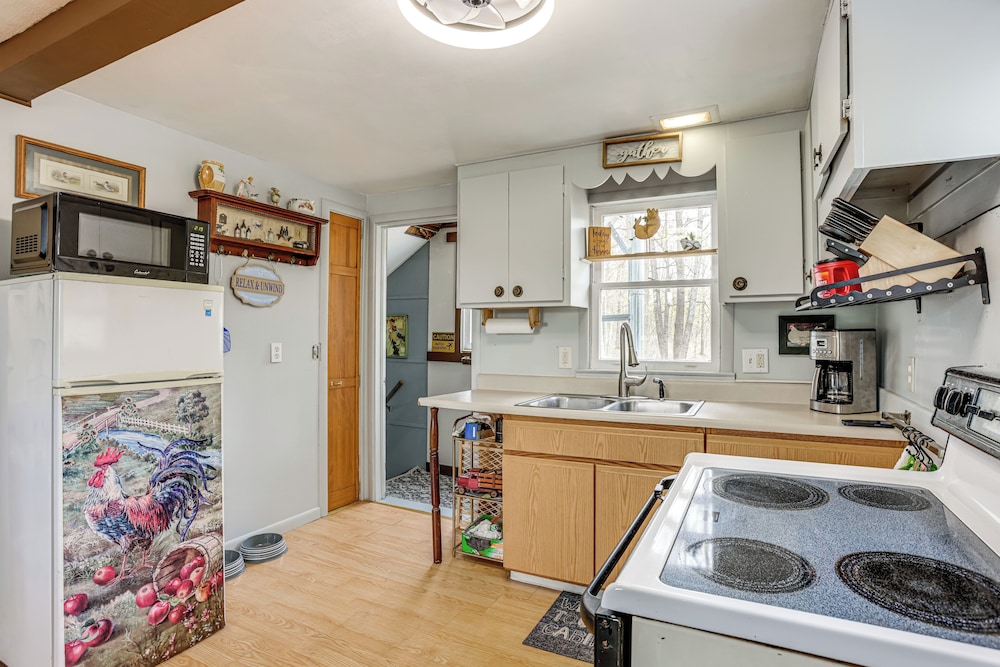 Walk to Gray Lake: Pet-friendly Cottage