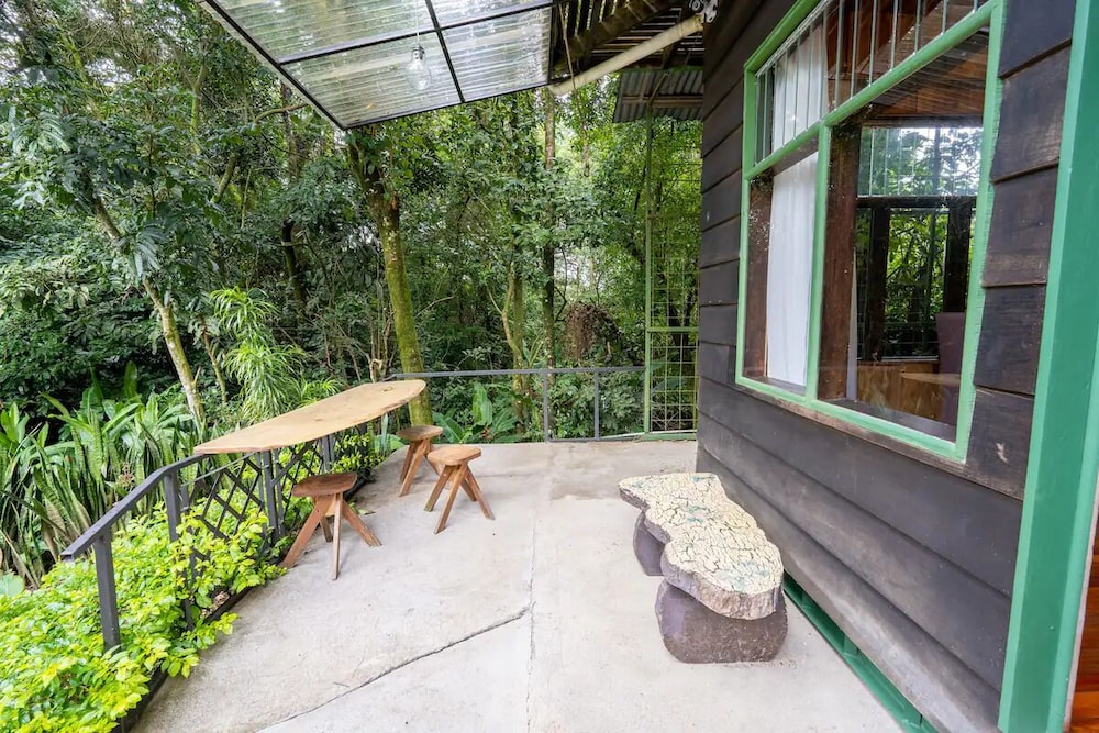 Violeta Homes Monteverde