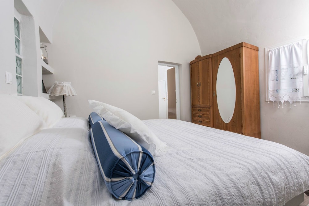 Villa Iokasti photo 3