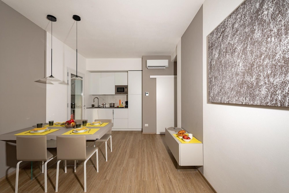 The View-wind Design apt With Terrace Lake View view 2