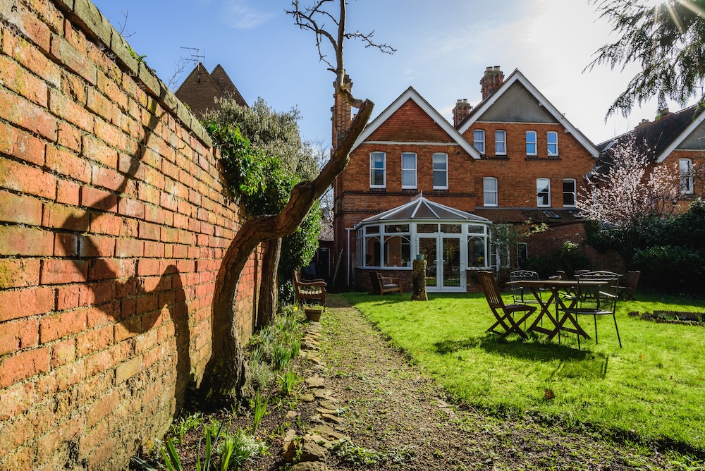 Oxford Vacations - St Margarets Hotel - Property Image 30