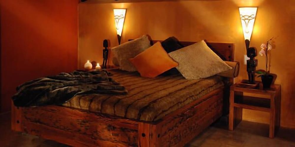 Manzini Swazi King Chalets