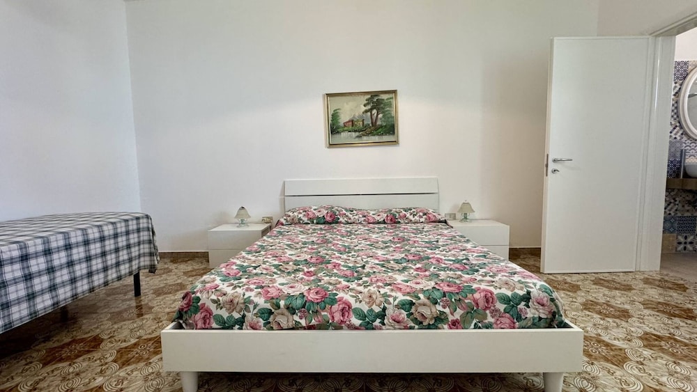 Villetta Marilena Sleeps 7 Torre Suda