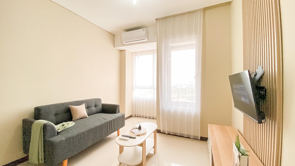 New Furnished and Homey 2BR Apartment Nifarro Park