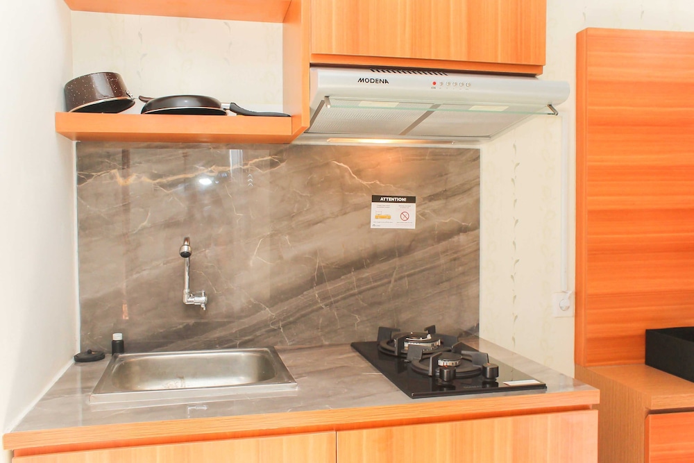 Cozy Studio At Bassura City Apartment view 2