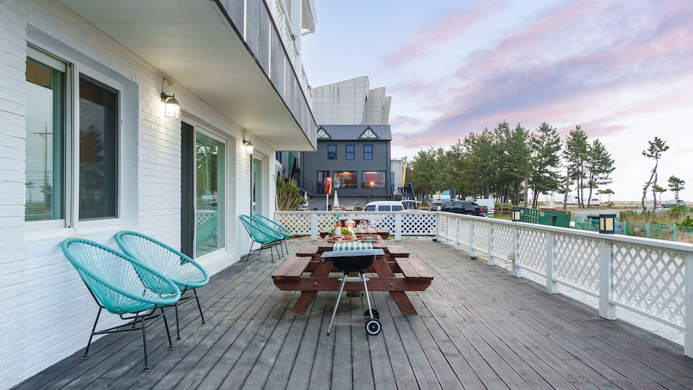 Yangyang Sunrise Sea Pension