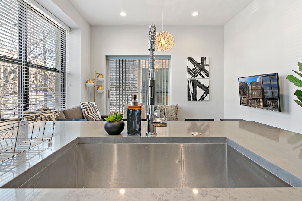 3BR Complete and Spacious - Div 301 rep