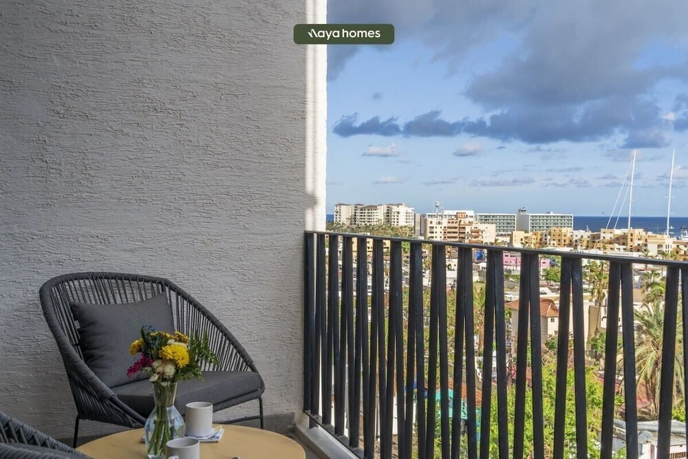 New 1BR Condo Near Marina - Downtown - Pool - King