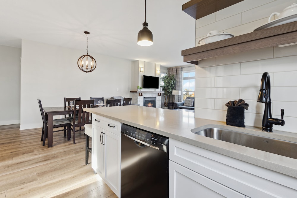 Rivergrass Condos