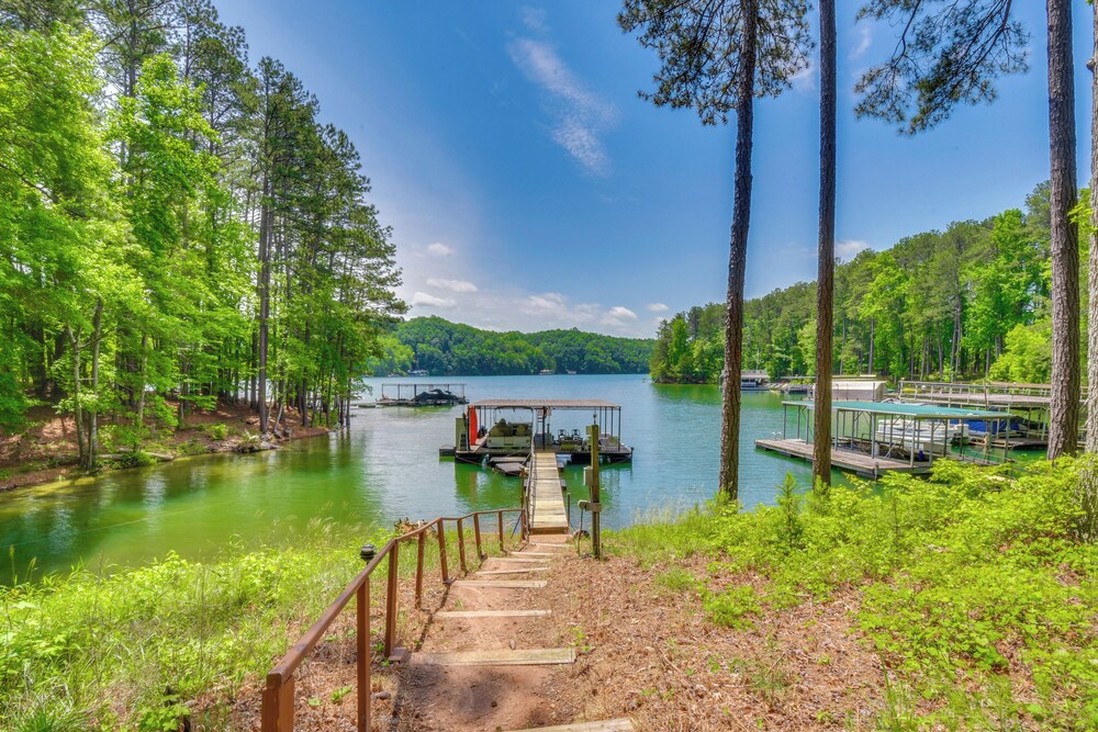 Home on Lake Lanier w/ Dock & Water Views