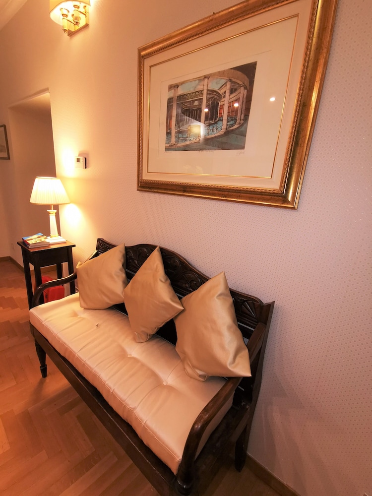 Boncompagni Suite