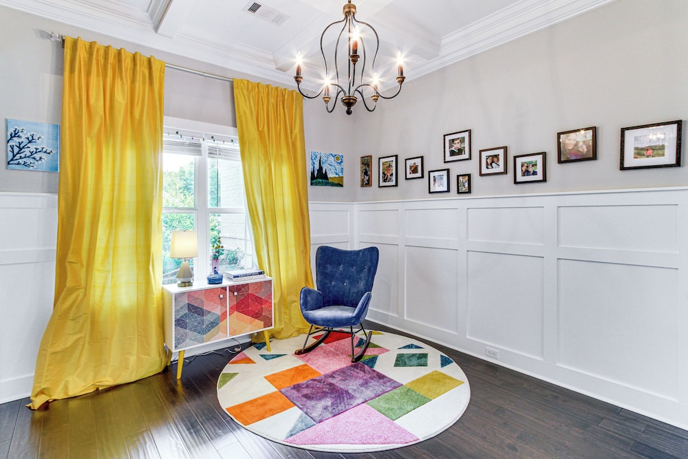 4 Mi to Dtwn: Stylish Home w/ Large Yard in Dothan