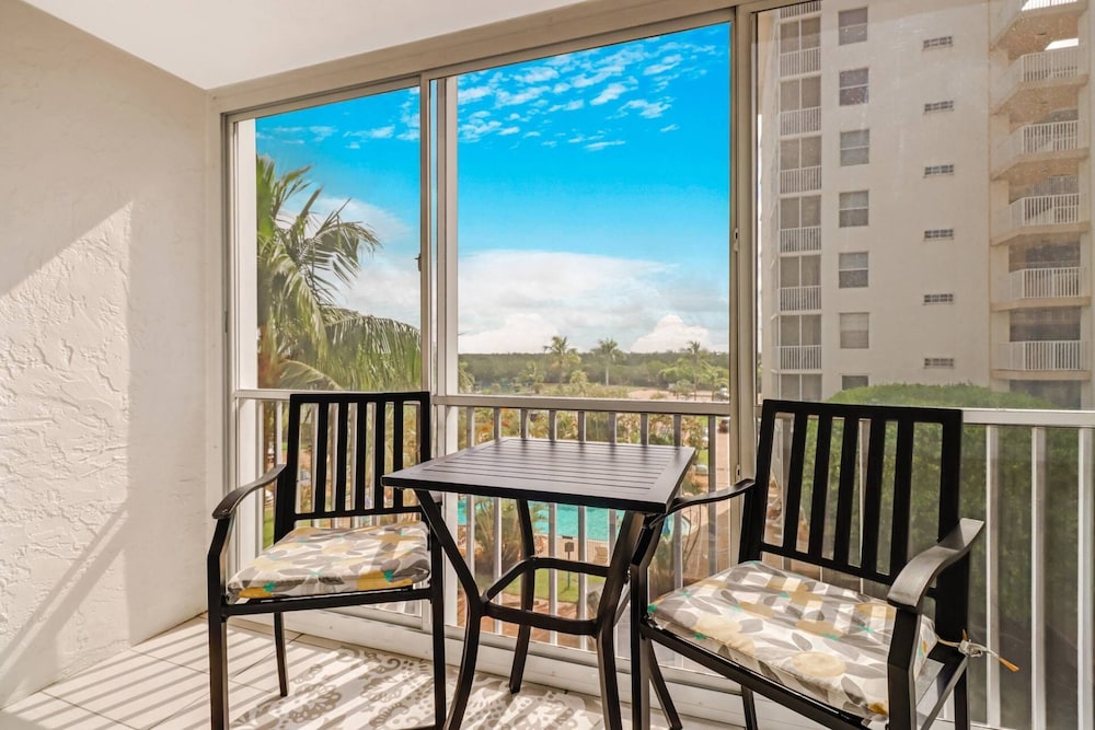 Beach & Tennis 3401 view 4