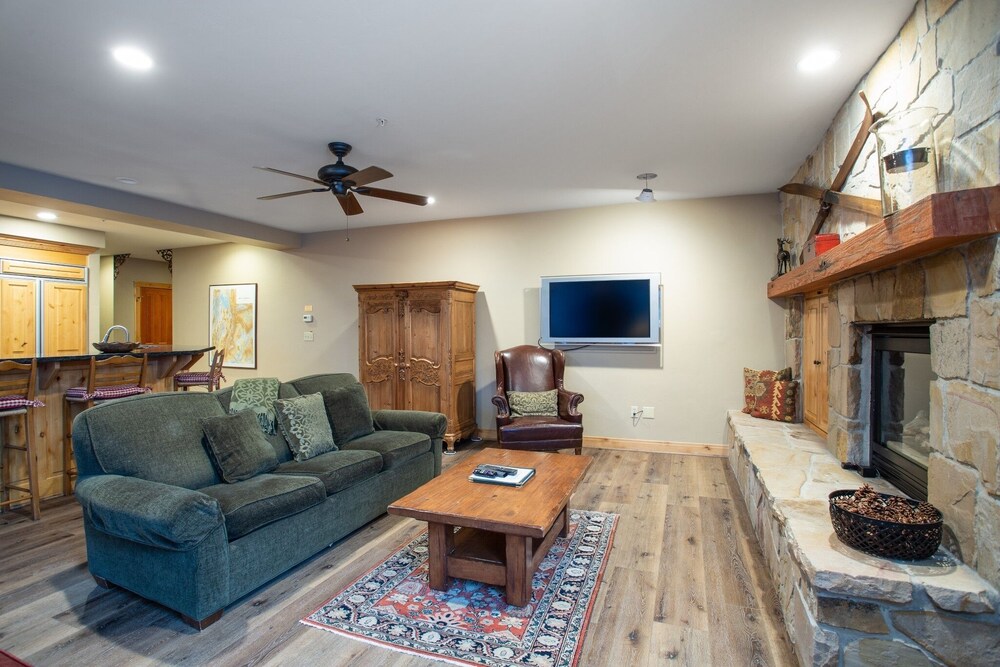 Trail's End Lodge at Deer Valley Resort - Two Bedroom Residence with Spa #101 2 Condo