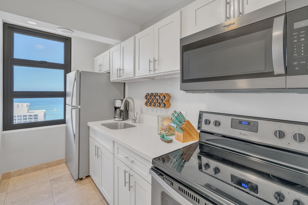 Tower 1 Suite 3514 - KP by Koko Resort Vacation Rentals view 4