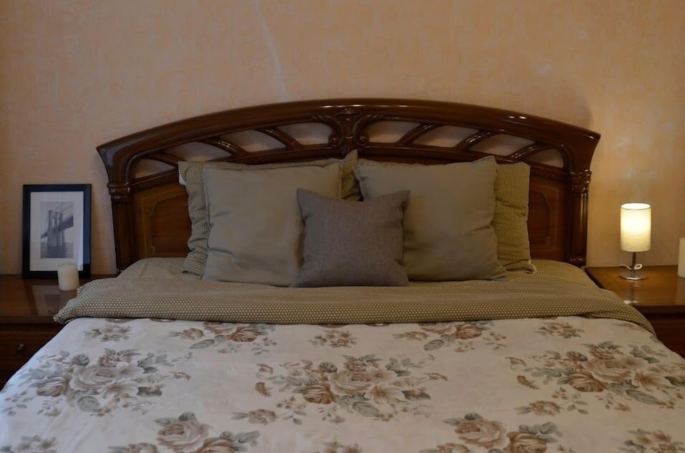 2 Rooms Apartment with 1 Bedroom on Komarova st. view 2