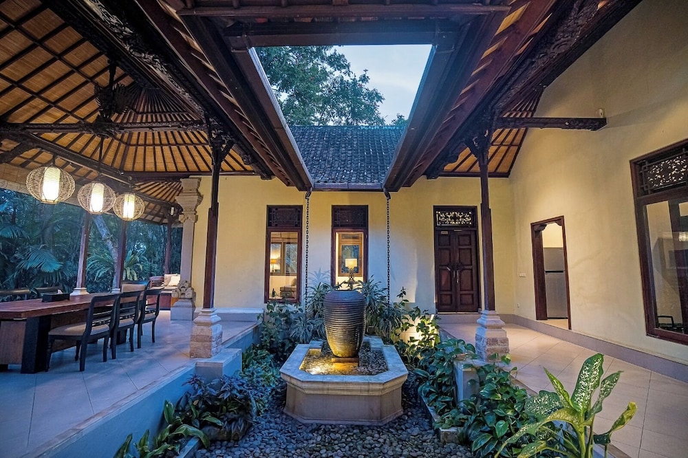 Villa Cemadik