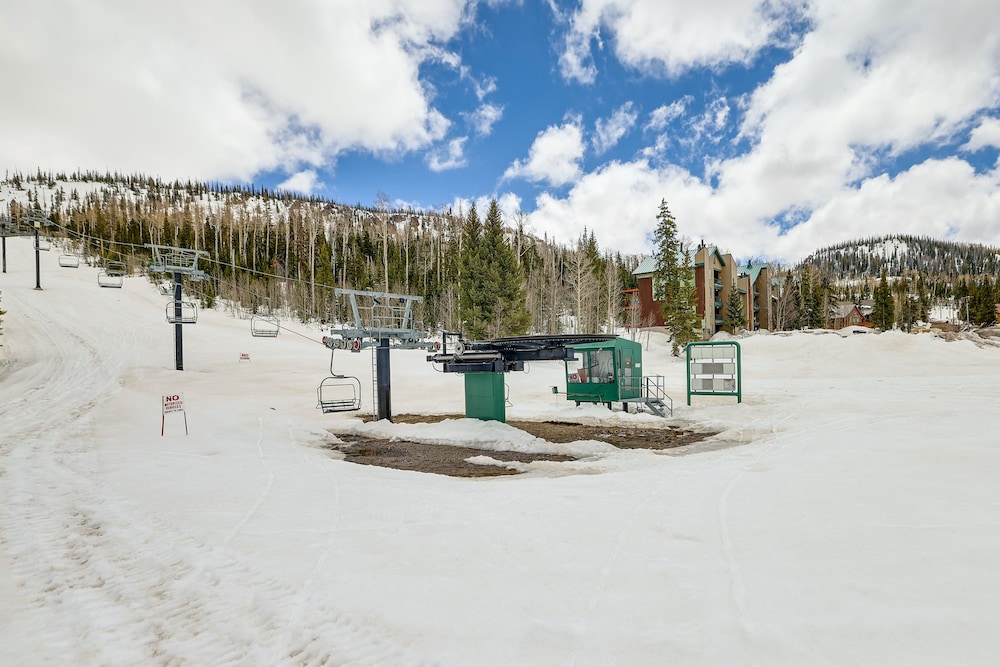 Brian Head Vacation Rental w/ On-site Ski Lift! view 4