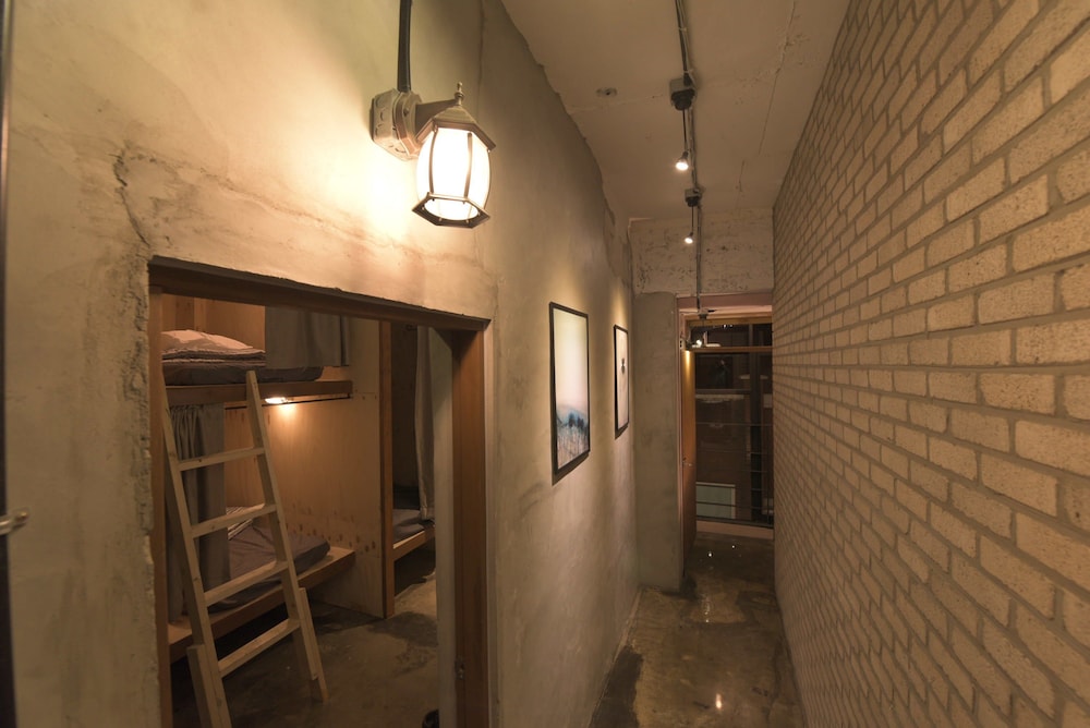 Inno Guesthouse & Bar Hongdae - Hostel