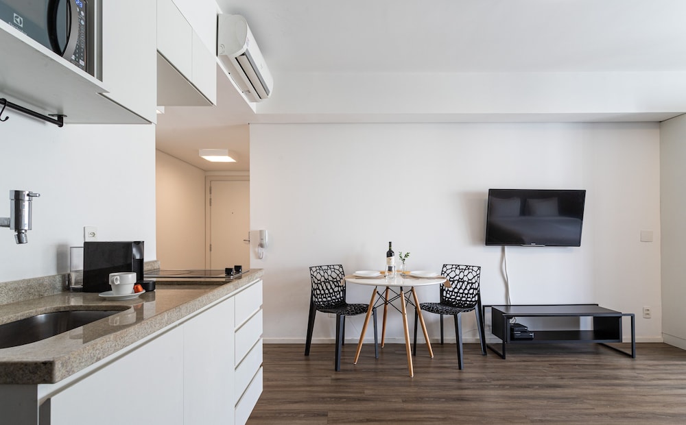 Setin Downtown Genebra by Viva - Apartamentos completos na Bela Vista com piscina