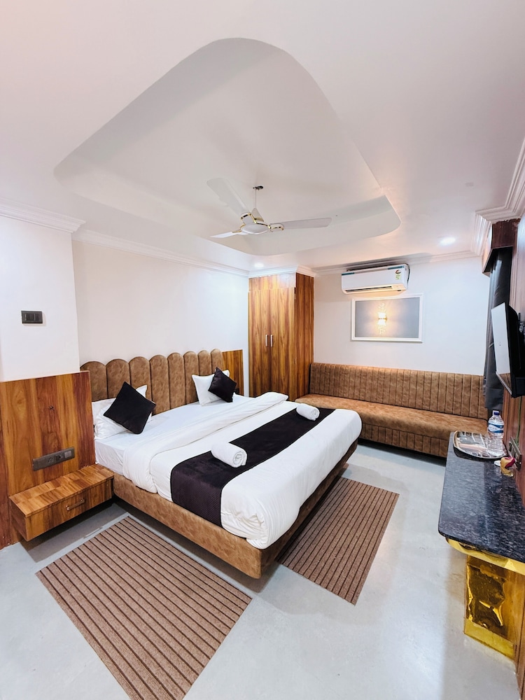 Hotel JK palace