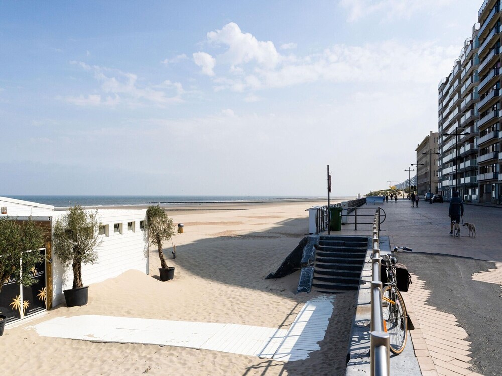 Chalet in Middelkerke Near the Beach