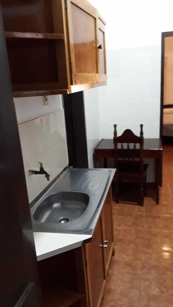 Hostal Residencial Leones de Castilla