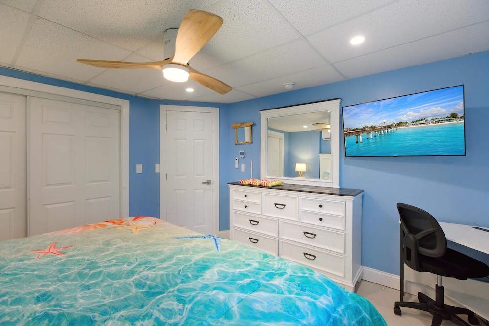 Sand Dollar Suite