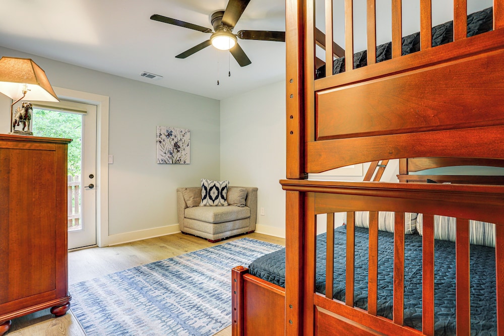 Lakefront Home w/ Private Dock in Gainesville!