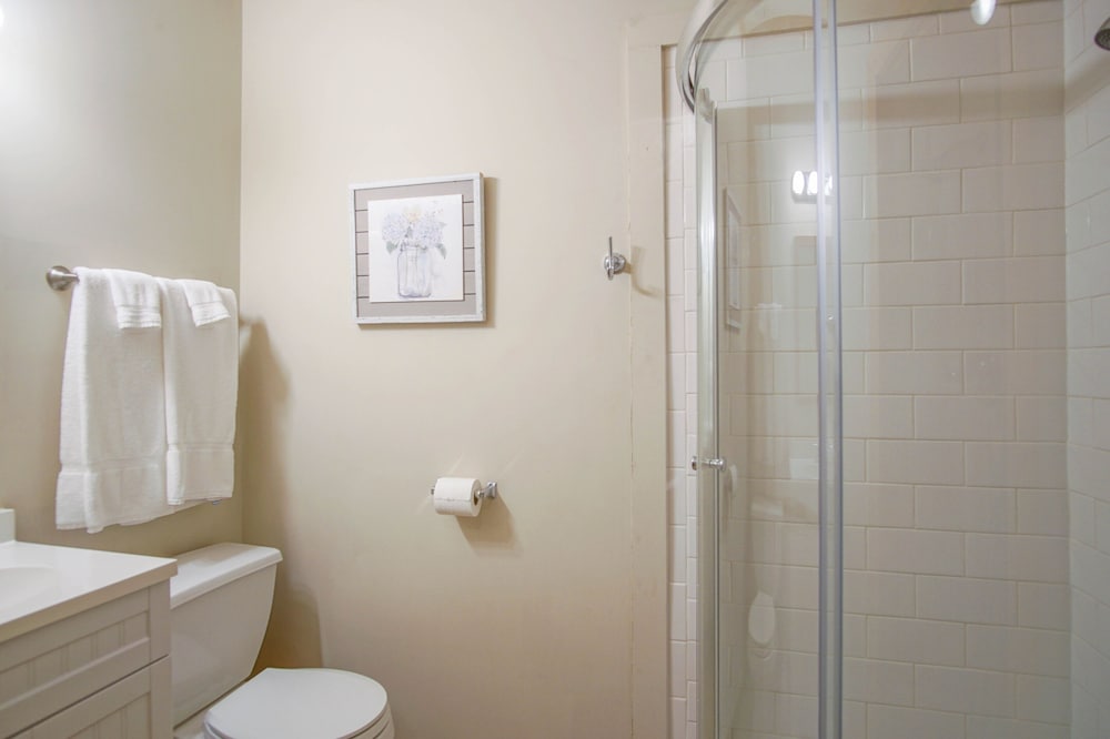 Loggers Run #7: 5 Bedrooms, 3.5 Bath: Slope Side. Overlooks The Ski Trail !