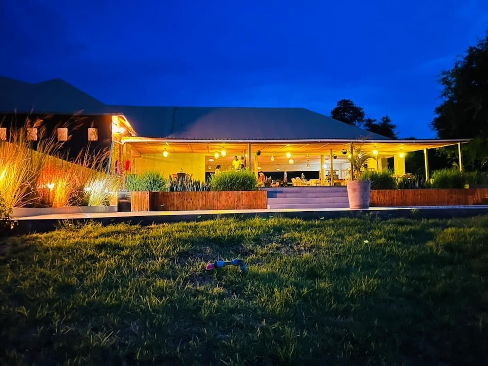 Xhabe Safari Lodge - Chobe