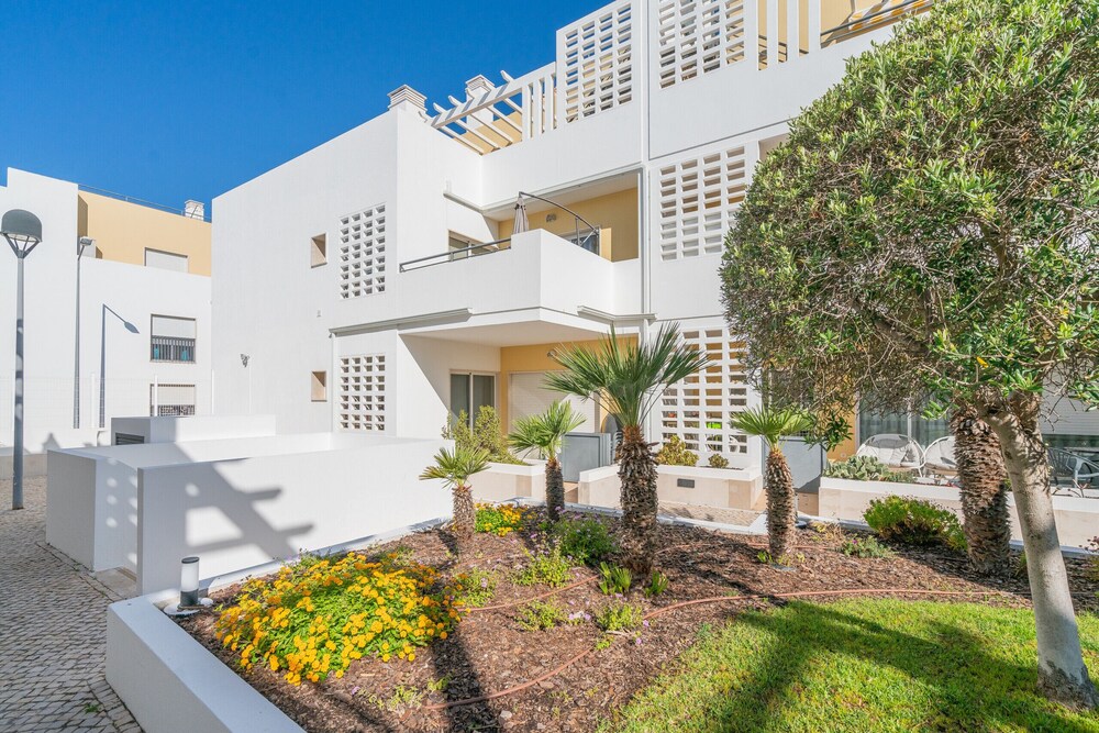 Tavira BAY 3 With Pool by Homing