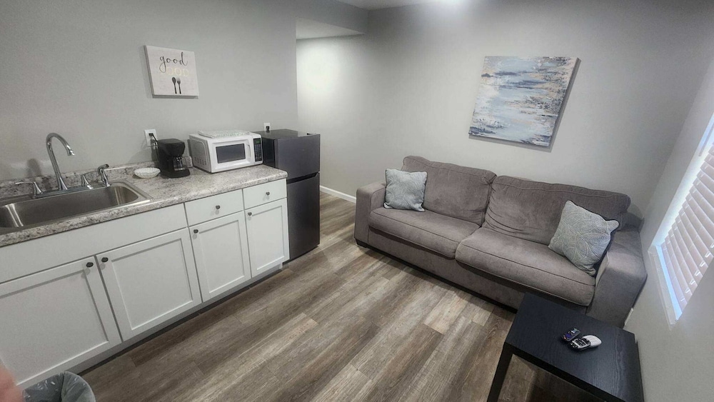 Rockwood Resort Motel