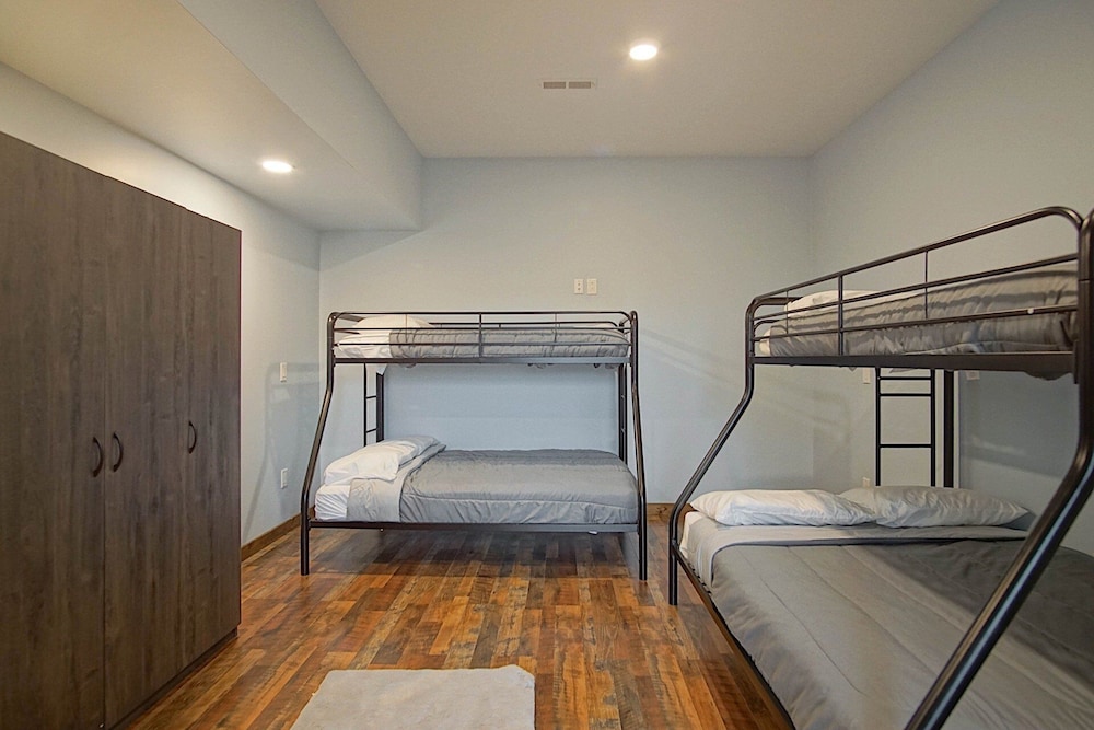 5 Br: Cupp Runneth Over - Luxurious Retreat Nestled 9.7 Miles From Snowshoe