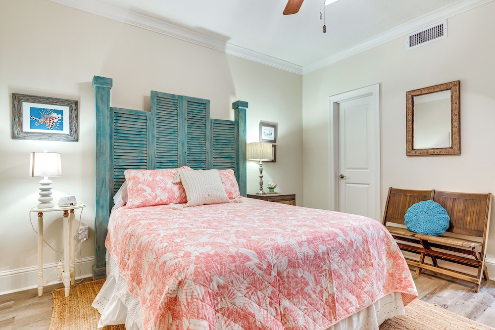 Relax By the Beach: Gulf Coast Condo w/ Ocean View