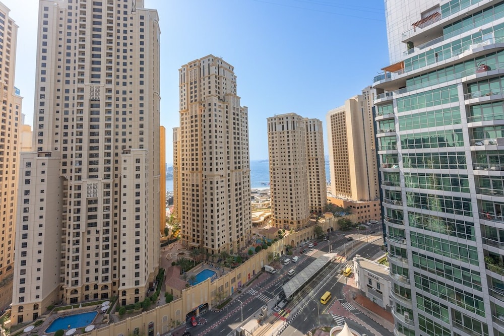 Premium 1-bedroom Apartment in Dubai Marina